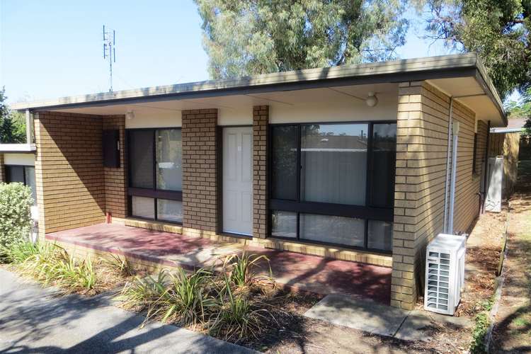 Main view of Homely unit listing, 3/2-4 Morton Avenue, Drouin VIC 3818