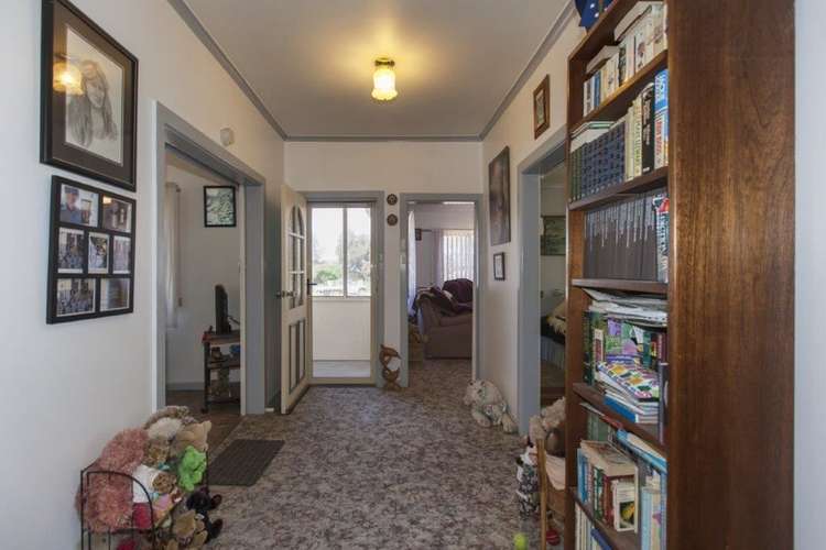 Fifth view of Homely house listing, 8 High Street West, Ararat VIC 3377