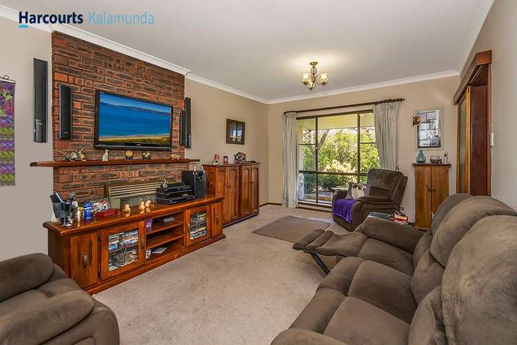 Fifth view of Homely house listing, 2 Orana Place, Helena Valley WA 6056