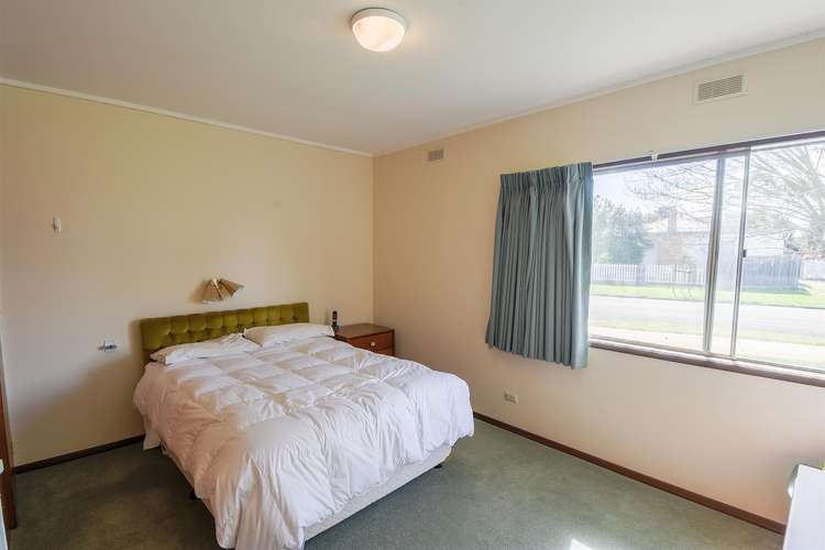 Fifth view of Homely house listing, 3 Banool Street, Horsham VIC 3400