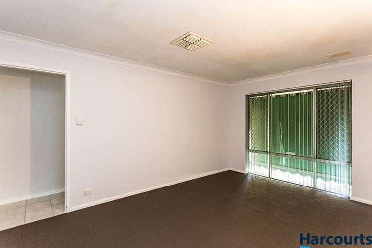 Fifth view of Homely house listing, 4 Cobham Way, Camillo WA 6111