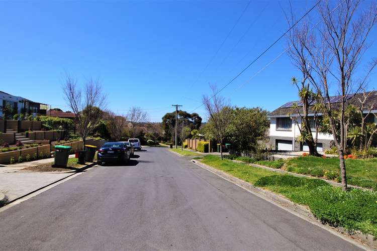 Second view of Homely house listing, 3 Conifer Pl, Templestowe Lower VIC 3107