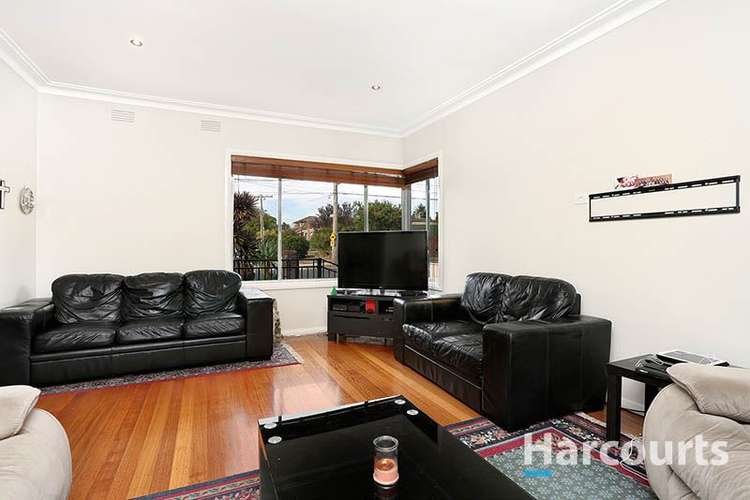 Second view of Homely house listing, 7 Festival Grove, Lalor VIC 3075