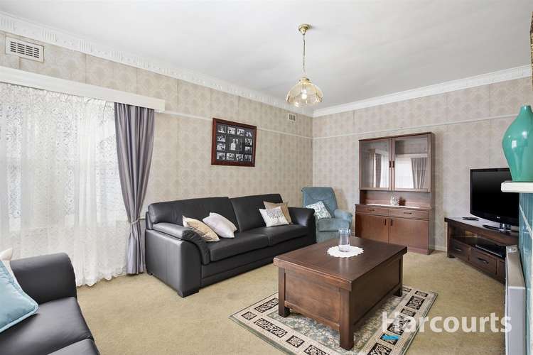 Second view of Homely house listing, 5 Linden Avenue, Wendouree VIC 3355