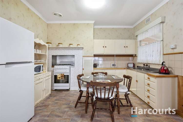 Fourth view of Homely house listing, 5 Linden Avenue, Wendouree VIC 3355