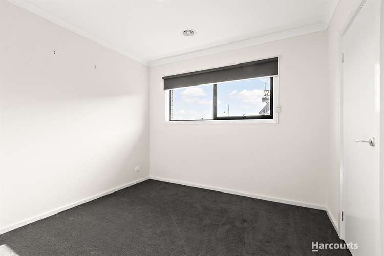 Fourth view of Homely house listing, 2/35 Vanessa Circuit, Pakenham VIC 3810