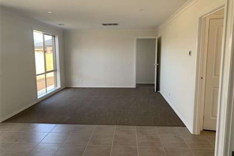 Fifth view of Homely house listing, 18 Elodea Way, Cranbourne North VIC 3977