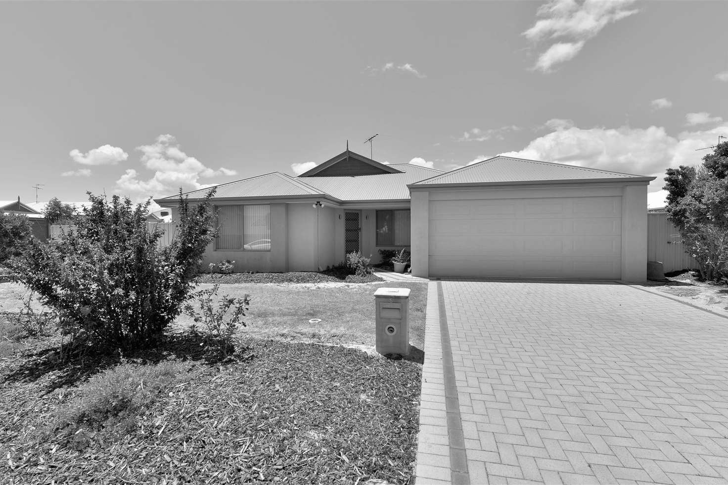 Main view of Homely house listing, 5 Sharperton Meander, Dudley Park WA 6210