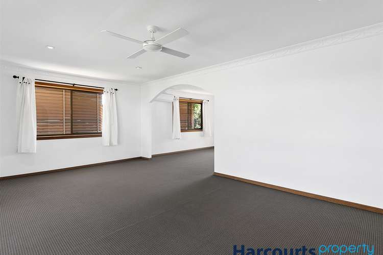 Fifth view of Homely house listing, 4 Talwood Court, Carindale QLD 4152