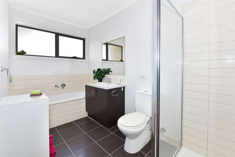 Fifth view of Homely townhouse listing, 1/627 Pascoe Vale Road, Oak Park VIC 3046