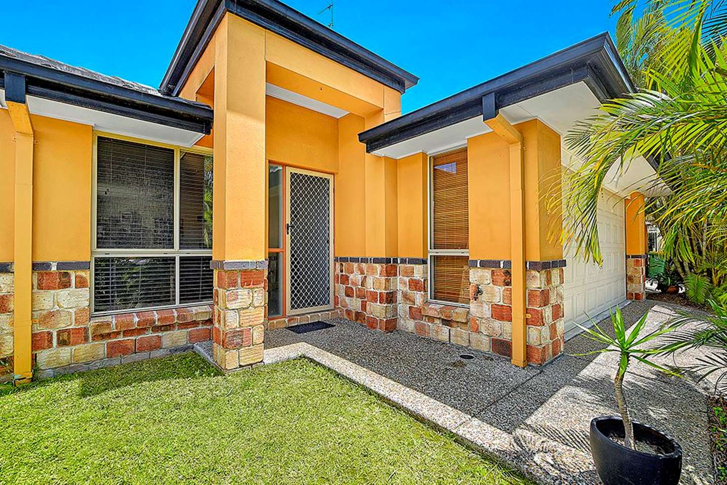 Main view of Homely semiDetached listing, 1/12 Marybeth Crescent, Molendinar QLD 4214