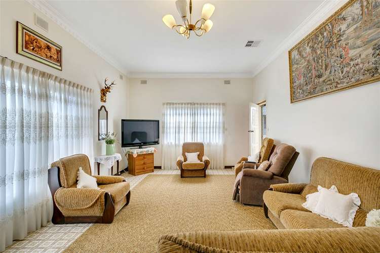 Fifth view of Homely house listing, 2 Thornton Street, Findon SA 5023