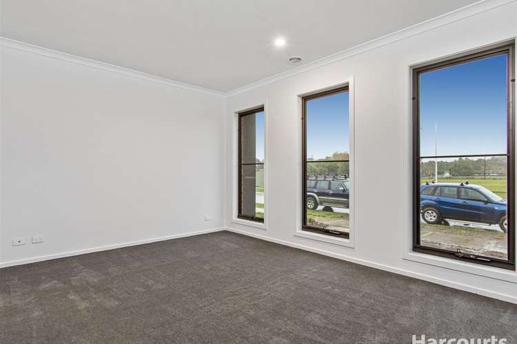 Second view of Homely house listing, 10 Meadowbrook Crescent, Warragul VIC 3820
