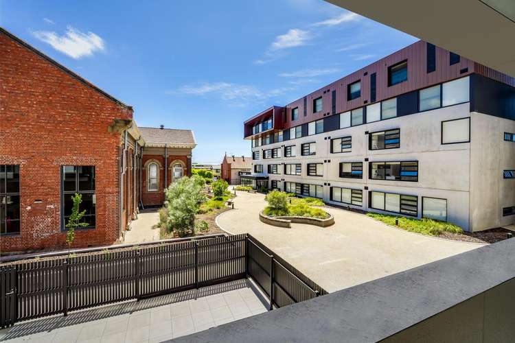 Main view of Homely townhouse listing, 114/146-148 Bellerine Street, Geelong VIC 3220