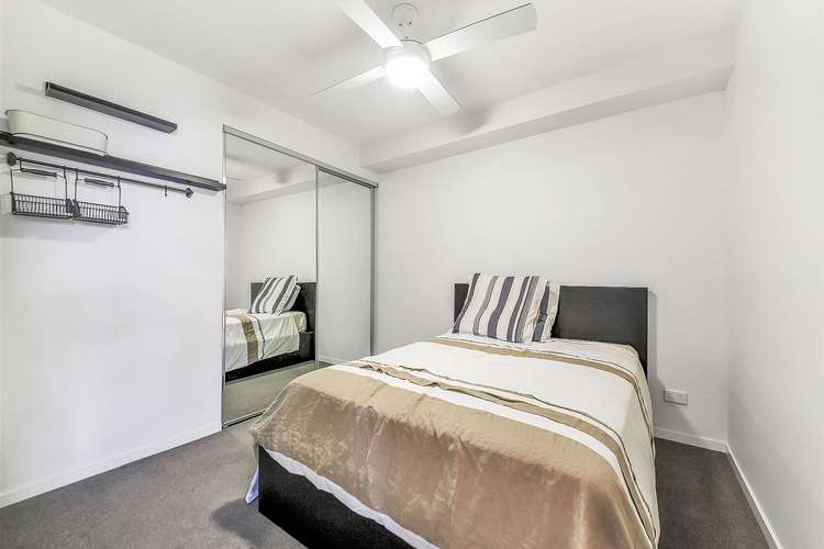 Fifth view of Homely unit listing, 209/18 Thorn Street, Kangaroo Point QLD 4169