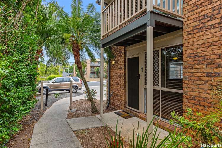 Second view of Homely townhouse listing, 1/17 Grosvenor Street, Balmoral QLD 4171