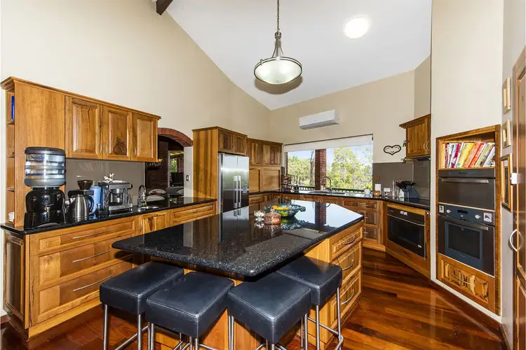 16 Marri Crescent, Lesmurdie WA 6076