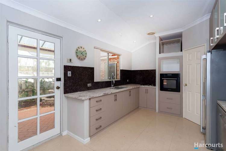 Fifth view of Homely house listing, 10 Domeney Place, Landsdale WA 6065