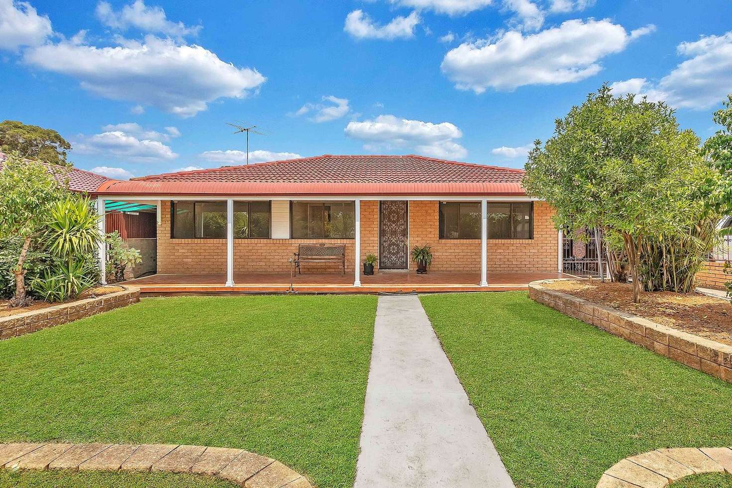 Main view of Homely house listing, 37 Hoyle Drive, Dean Park NSW 2761