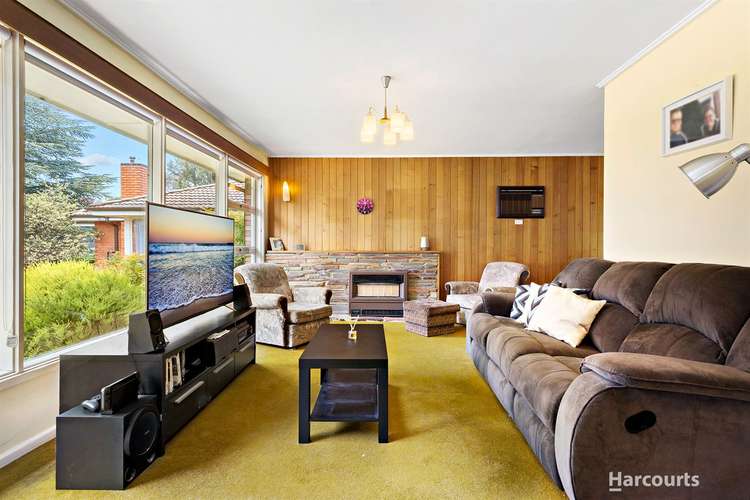 Fourth view of Homely house listing, 2 Holyrood Drive, Vermont VIC 3133