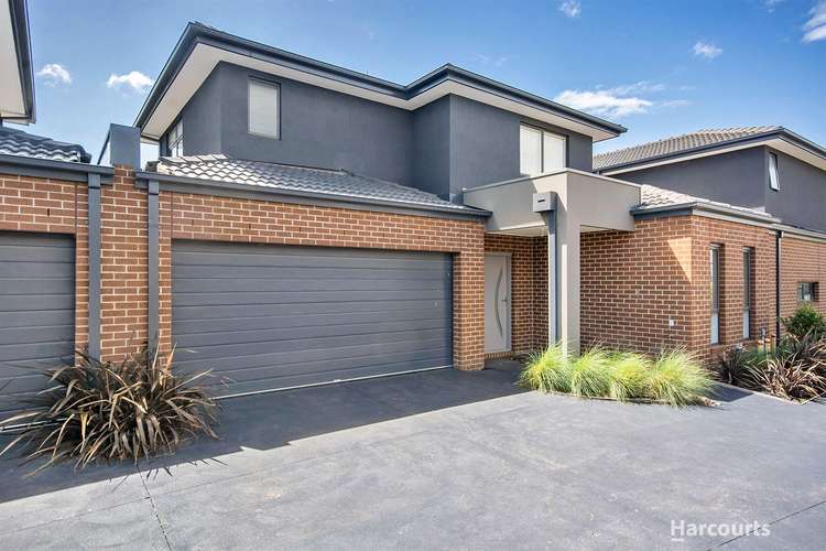 Main view of Homely townhouse listing, 2/5 Henry Street, Pakenham VIC 3810