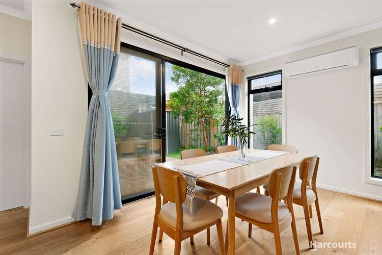 Fourth view of Homely townhouse listing, 2/74 Mahoneys Road, Forest Hill VIC 3131