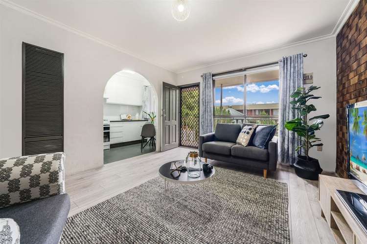 4/20 Heytesbury Street, Herne Hill VIC 3218