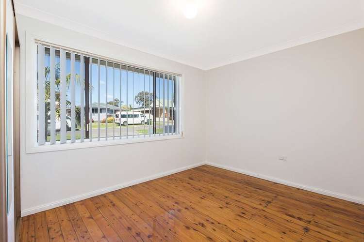Fourth view of Homely unit listing, 1/106 Barton Street, Oak Flats NSW 2529