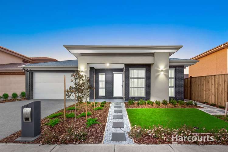 13 Carnaby Grove, Burnside VIC 3023