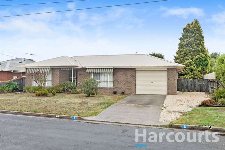 Second view of Homely house listing, 8 Lincoln Street, Wendouree VIC 3355