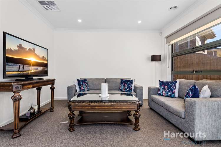 Fifth view of Homely house listing, 8 Georgian Terrace, South Morang VIC 3752