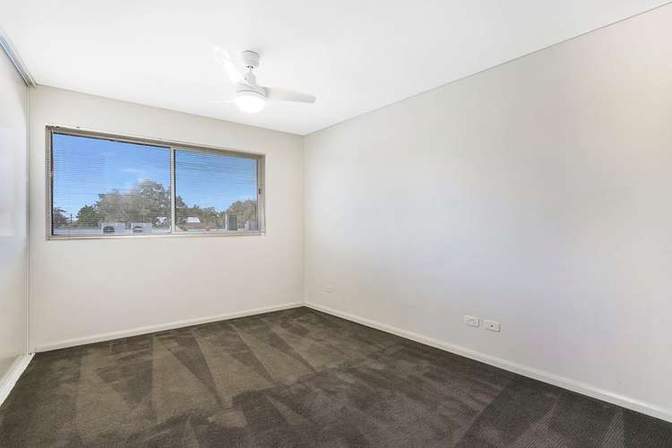 Third view of Homely apartment listing, 31/21 Love Street, Bulimba QLD 4171