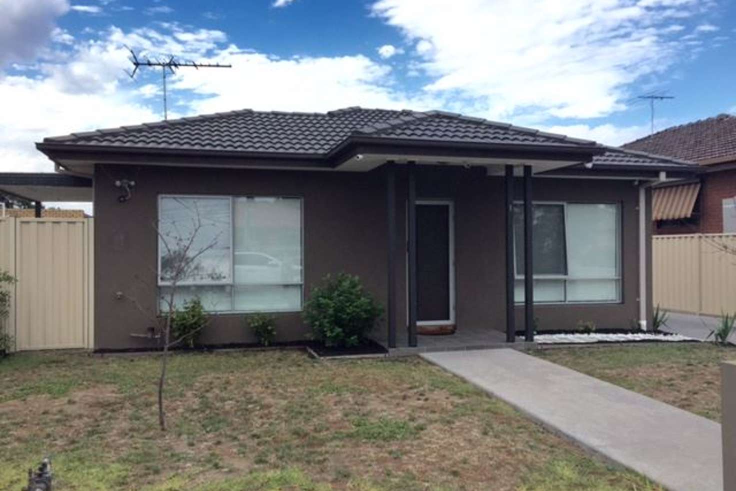 Main view of Homely unit listing, 1/14 Highlands Road, Thomastown VIC 3074