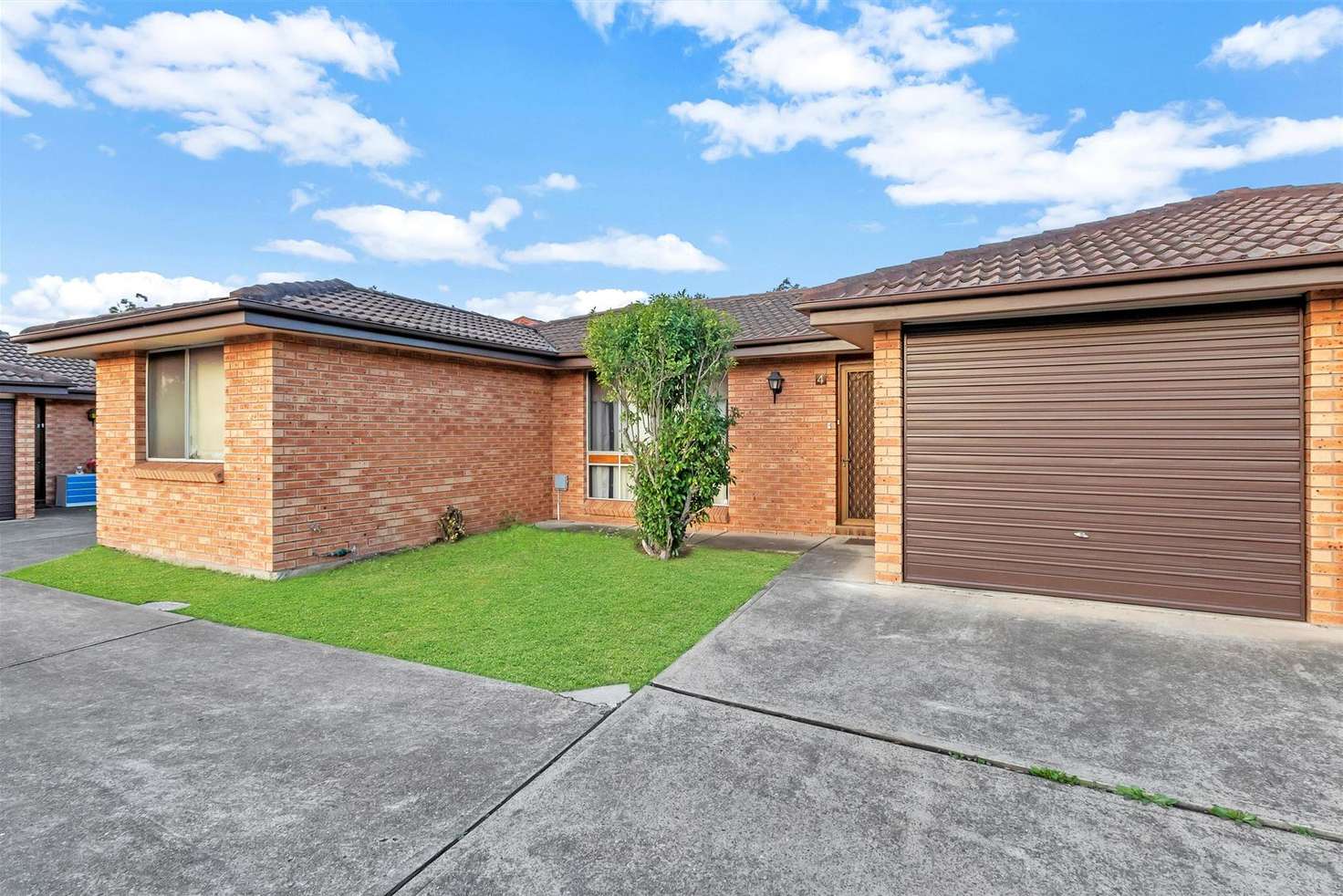 Main view of Homely villa listing, 4/9 Fifth Avenue, Blacktown NSW 2148