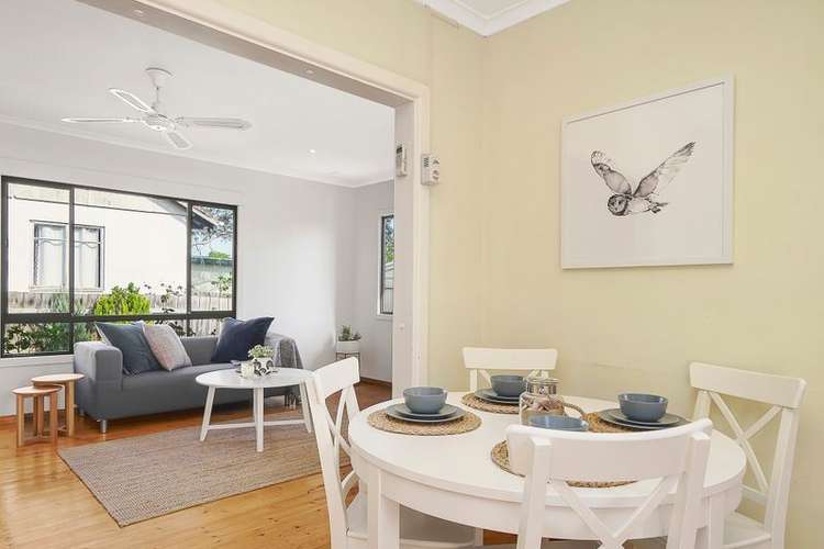 Fifth view of Homely house listing, 2 Mawarra Crescent, Chadstone VIC 3148