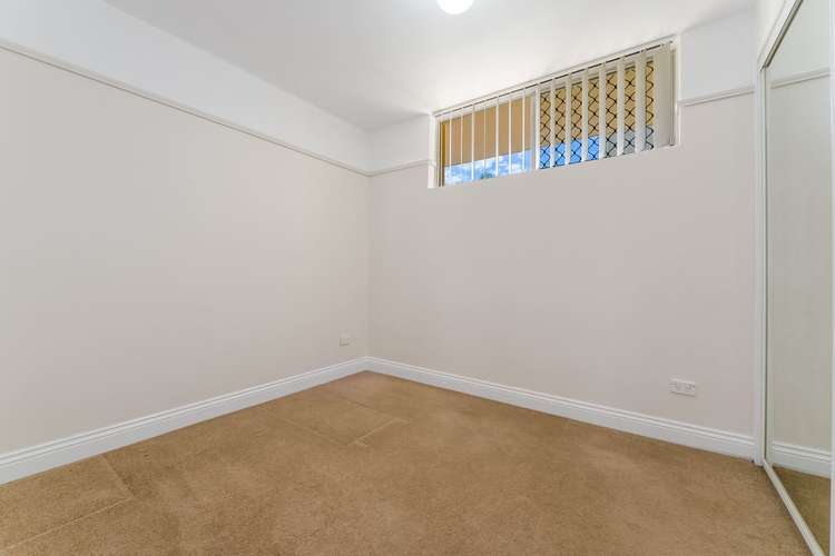 Fifth view of Homely unit listing, 1/32 Miles St, Clayfield QLD 4011