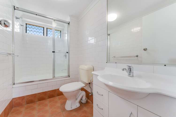 Sixth view of Homely unit listing, 1/32 Miles St, Clayfield QLD 4011