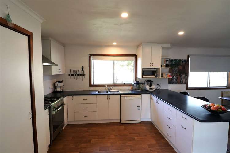 Fifth view of Homely house listing, 2 Strathalbyn Way, Gingin WA 6503
