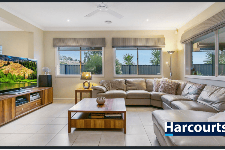 Fourth view of Homely house listing, 8 Carey Cres, Pakenham VIC 3810