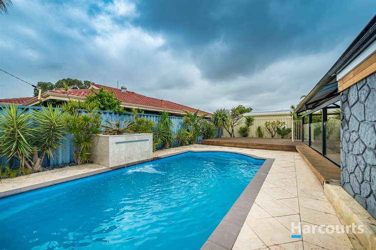 Sixth view of Homely house listing, 2 Meadow Place, Quinns Rocks WA 6030