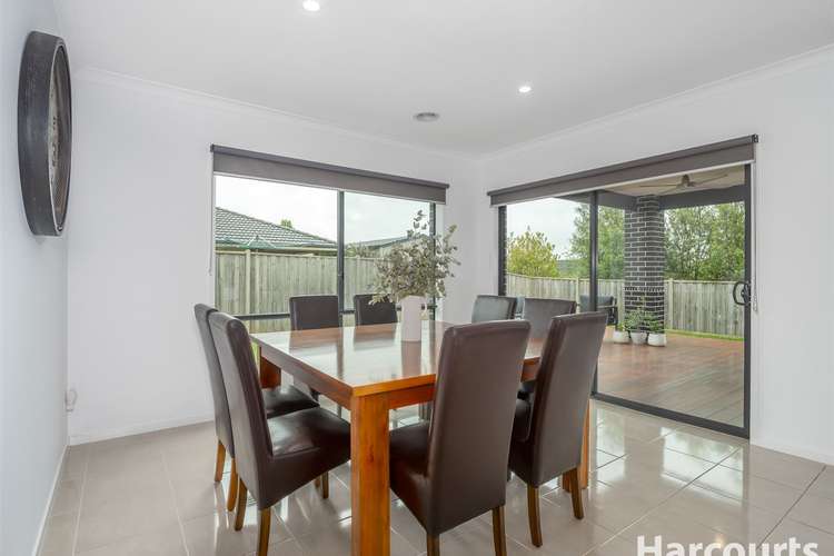 Sixth view of Homely house listing, 8 Highland Way, Warragul VIC 3820