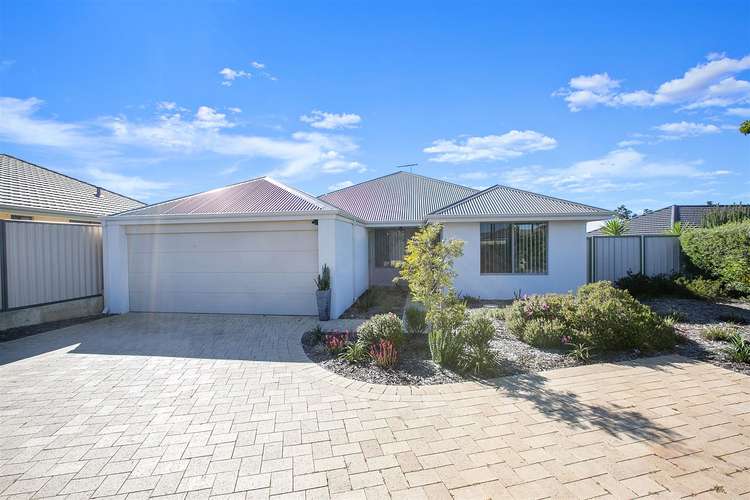 Main view of Homely house listing, 4 Foothill Close, Aubin Grove WA 6164