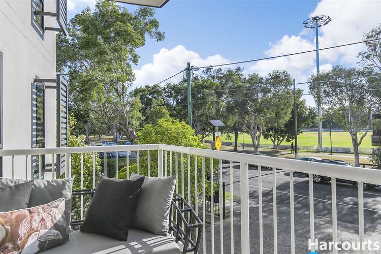 Seventh view of Homely unit listing, 2/147-151 Riding Road, Hawthorne QLD 4171