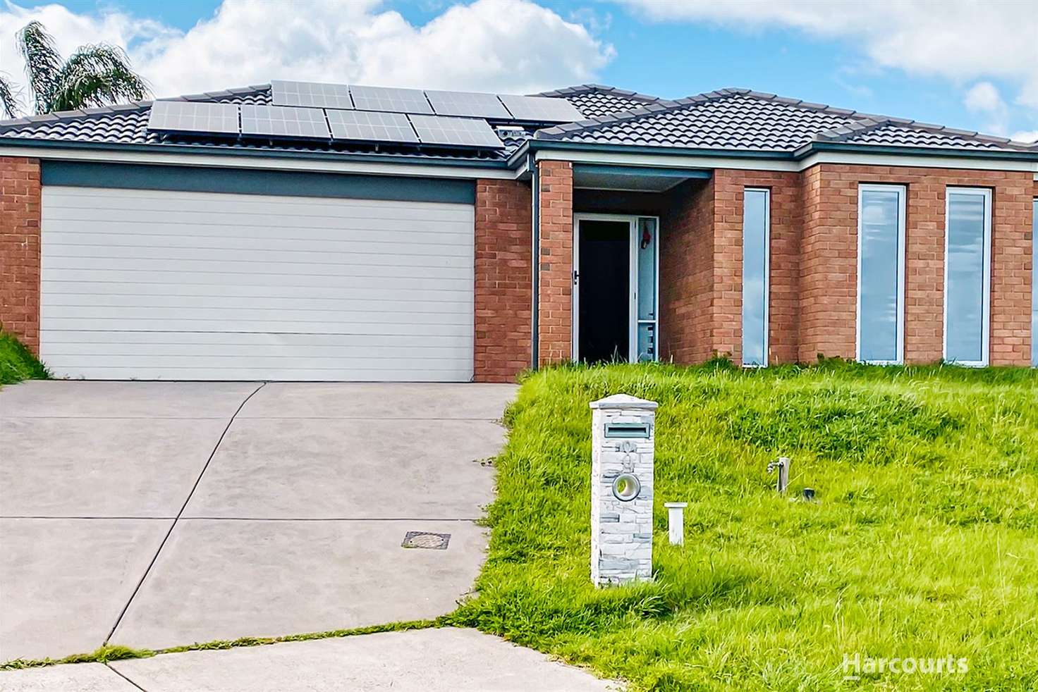 Main view of Homely house listing, 8 Sweet Gum Court, Pakenham VIC 3810