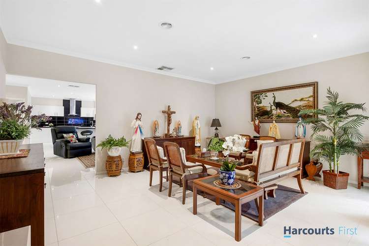 Main view of Homely townhouse listing, 2/4 Tiller Street, Burwood East VIC 3151