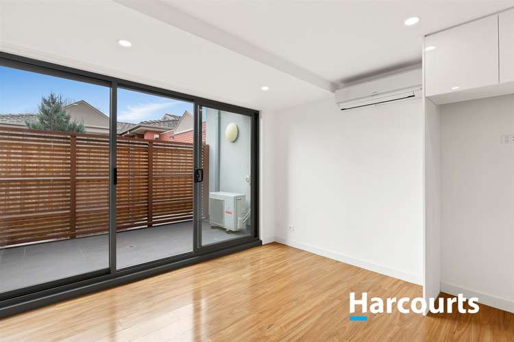 Third view of Homely apartment listing, 5/1116 Burke Road, Balwyn North VIC 3104