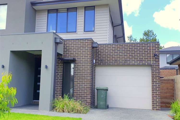 18B Kingsley Grove, Mount Waverley VIC 3149