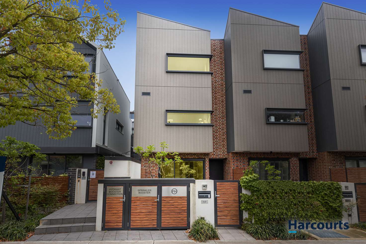 Main view of Homely townhouse listing, 1/7 Adelaide Street, Mckinnon VIC 3204