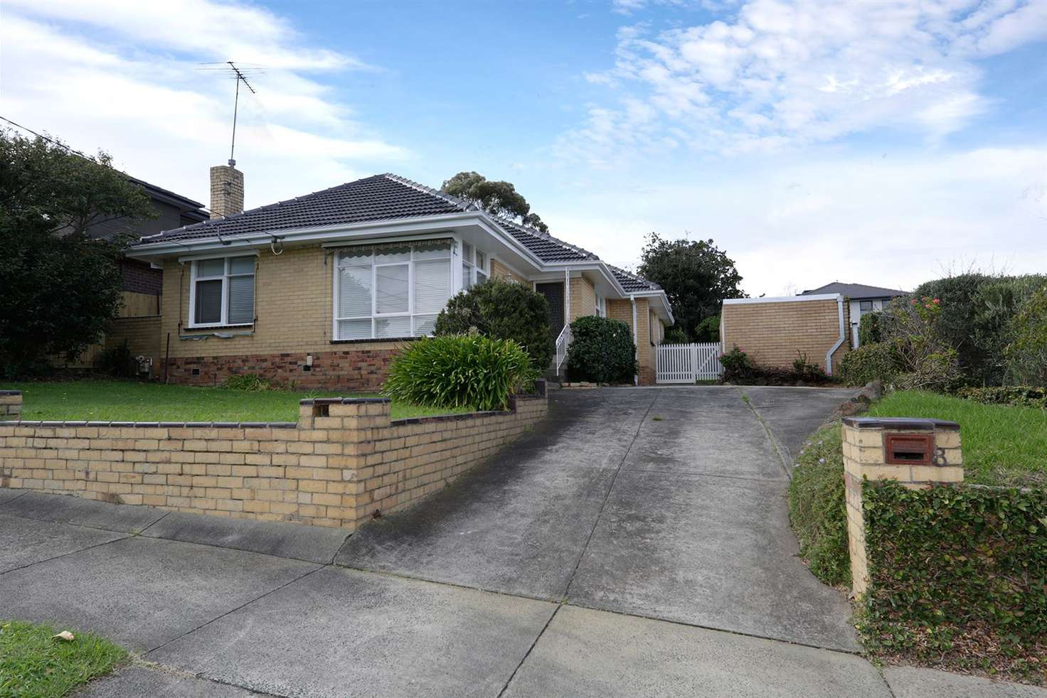Main view of Homely house listing, 8 Smyth Street, Mount Waverley VIC 3149
