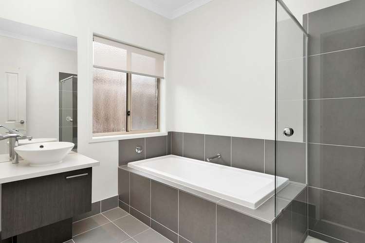 Sixth view of Homely house listing, 9 Focal Road, Werribee VIC 3030